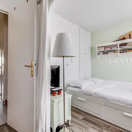 Cosy Duplex Near Nation Station By Guestready דירה